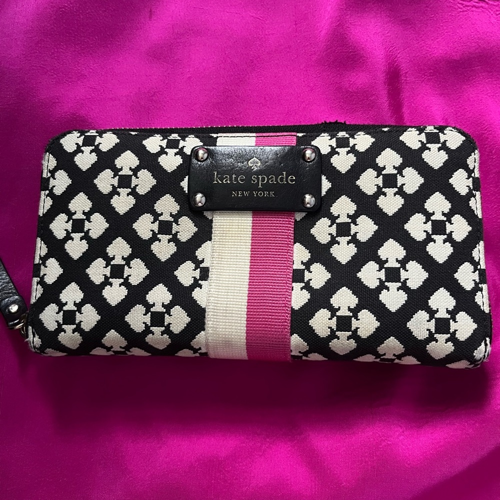Kate Spade Black and White Wallet with Pink Stripe